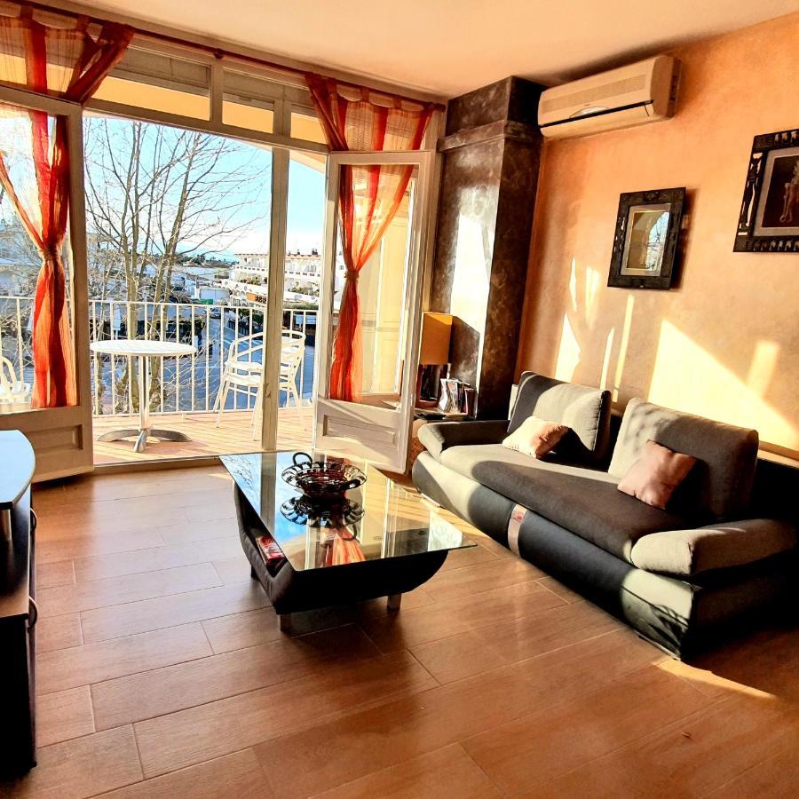 Leroy Apartment Empuriabrava Bagian luar foto